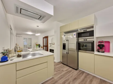 Prodaja, kuća, 250m², Budva, Crna Gora - image 6