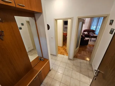 Rent, two bedroom apartment, 74m², Preko Morače, Podgorica - image 11