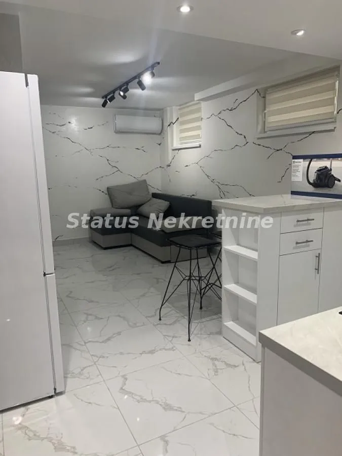 Izdavanje, jednosoban stan, 38m², Telep, Novi Sad Sve Podlokacije