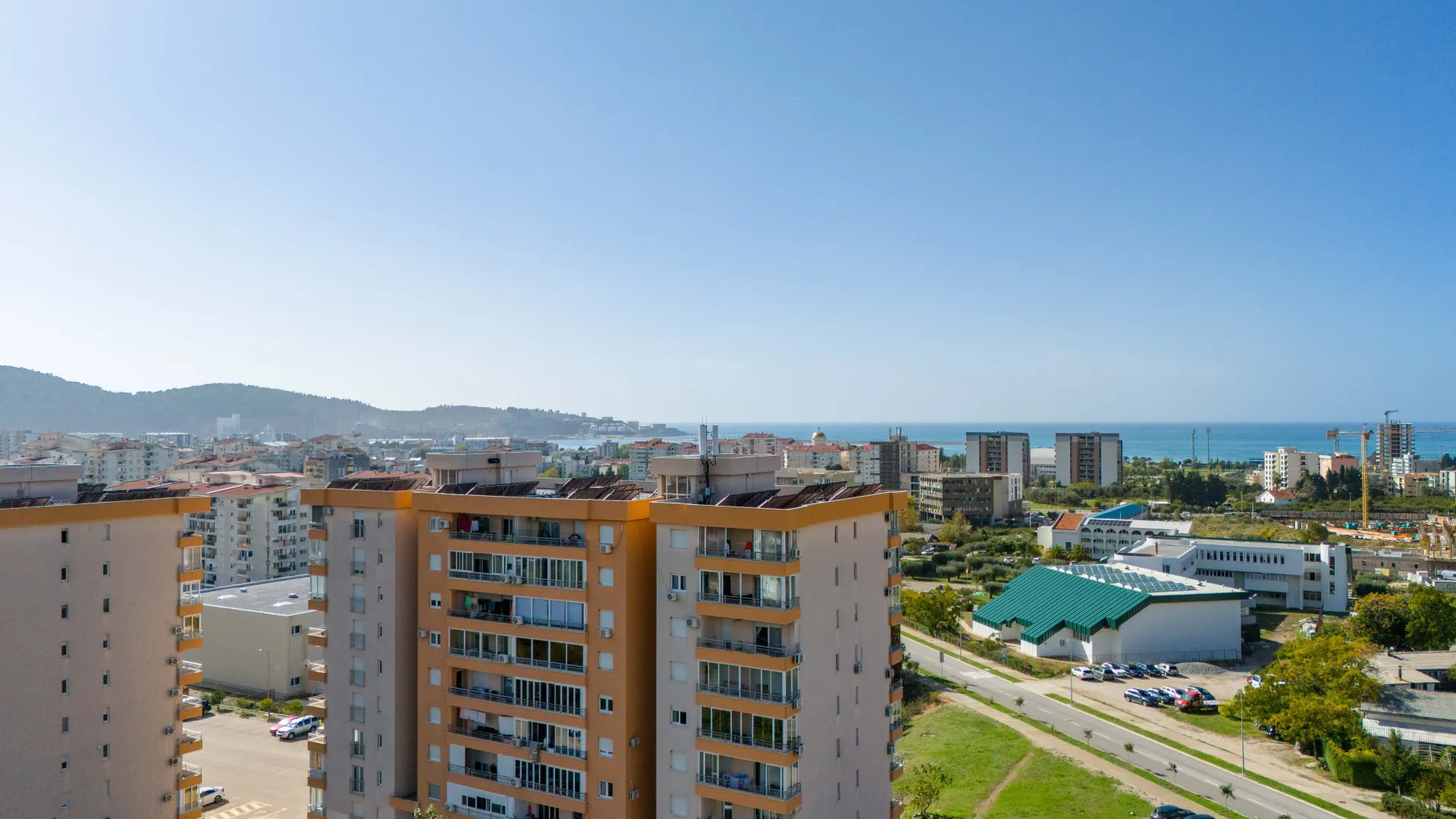 Sale, two bedroom apartment, 69m², Topolica, Bar