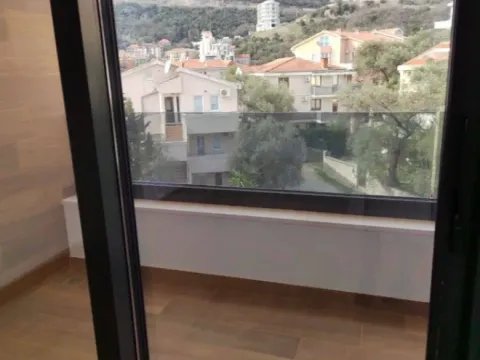 Sale, two bedroom apartment, 71m², Bečići, Budva - image 6