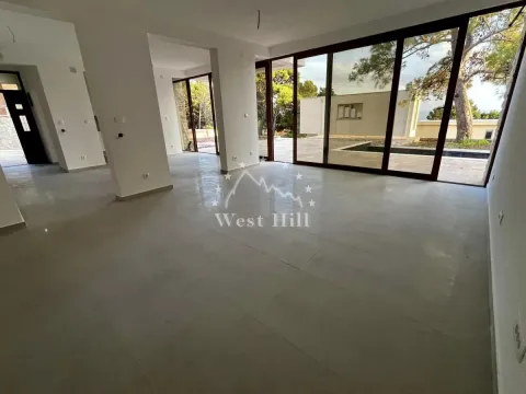 Sale, house, 292m², Šušanj, Bar - image 12