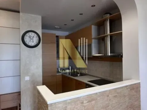 Izdavanje, dvosoban stan, 64m², Centar, Novi Sad - image 9