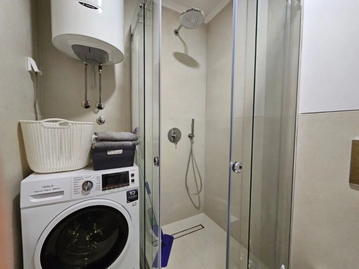 Izdavanje, jednosoban stan, 45m², New City, Podgorica