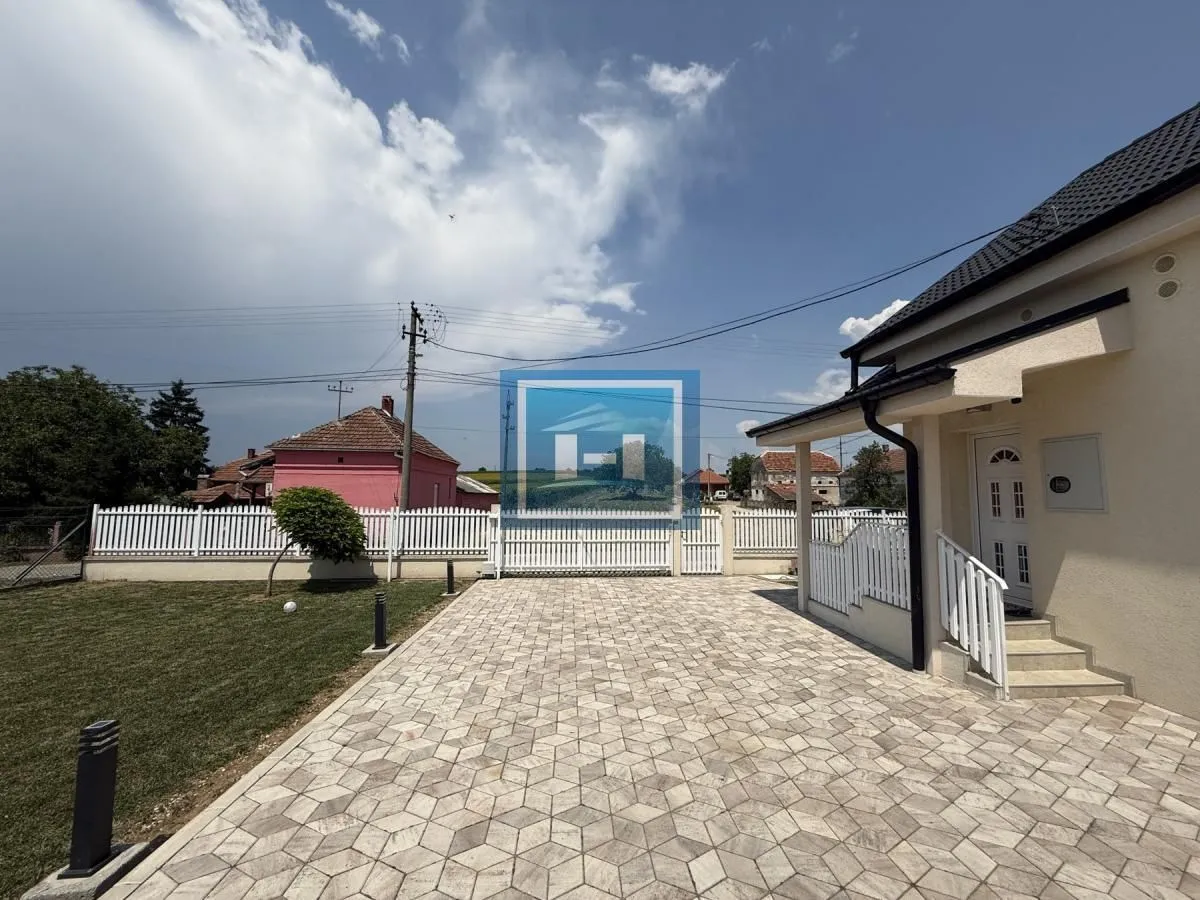 Prodaja, kuća, 200m², Majur, Jagodina