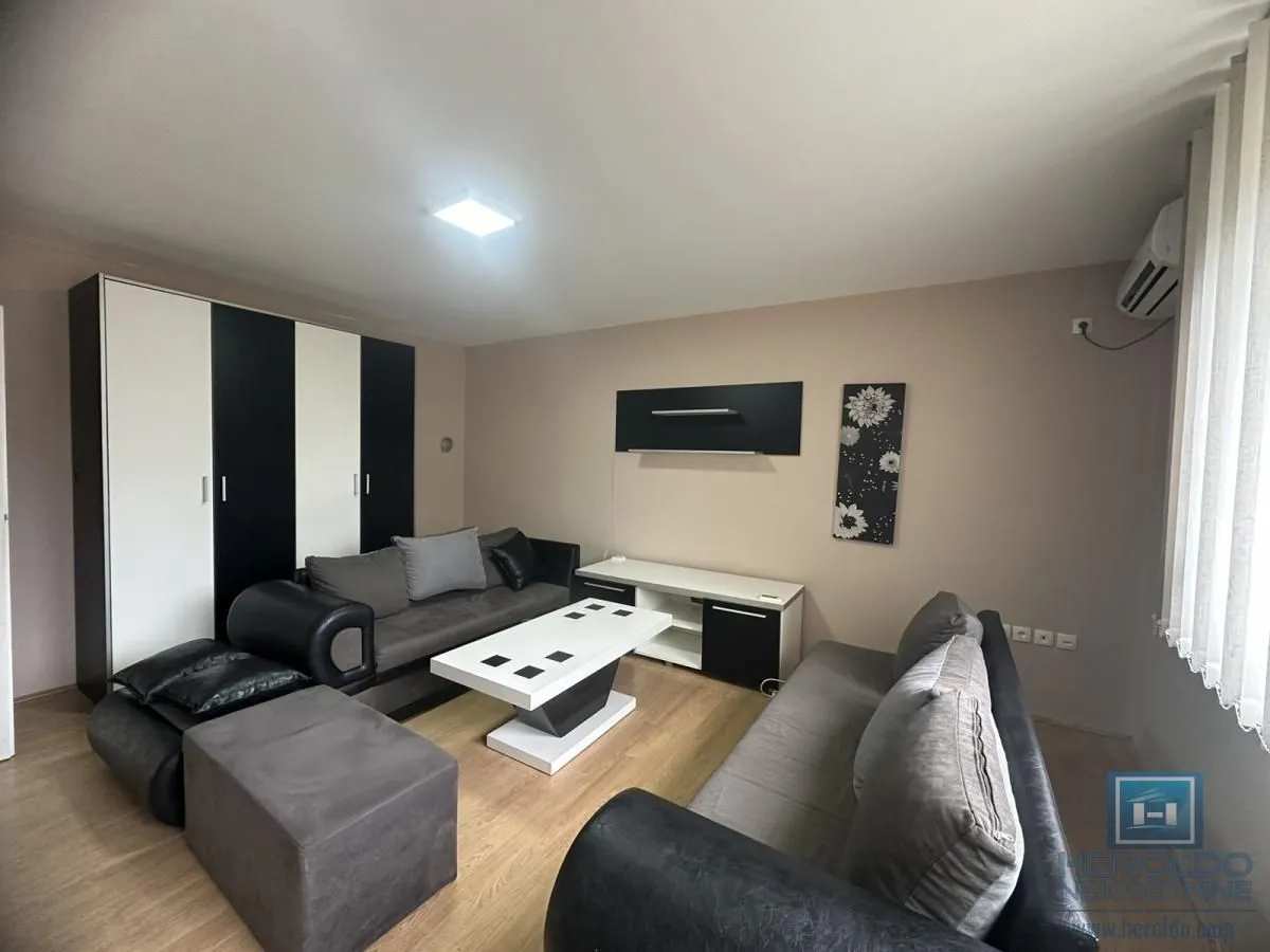 Izdavanje, dvosoban stan, 52m², Centar, Ćuprija