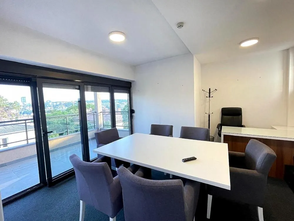 Rent, office space, 233m², Južni Bulevar, Vračar Sve Podlokacije