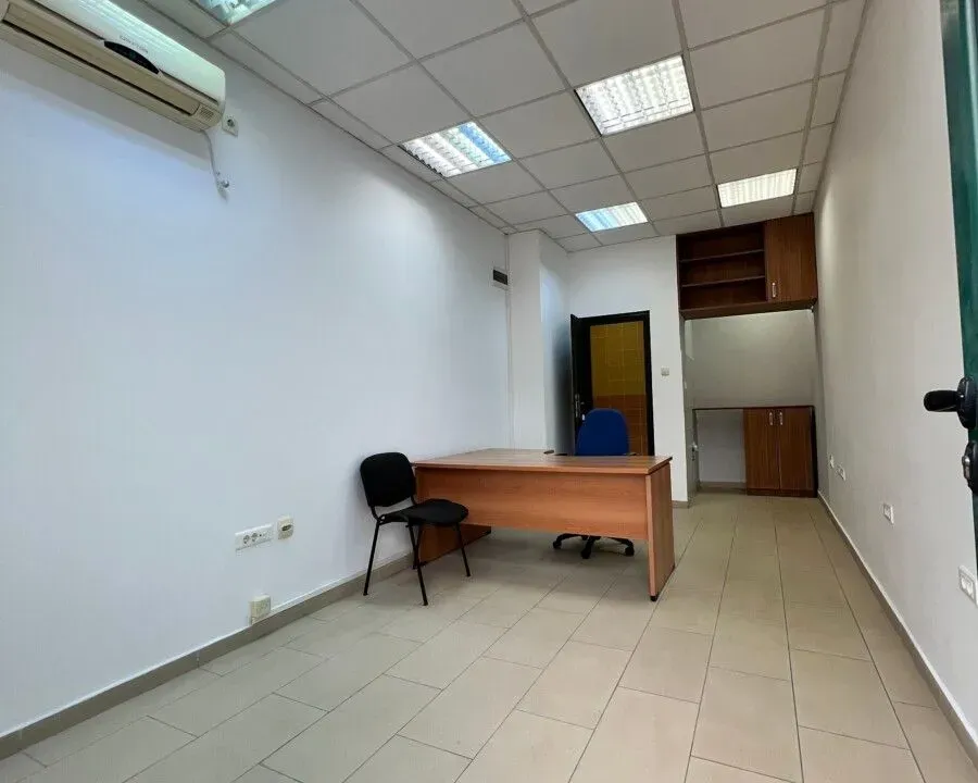 Izdavanje, poslovni prostor, 18m², Vezirov Most, Podgorica