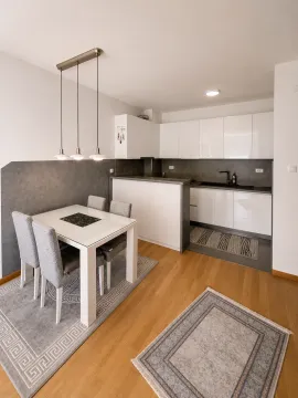 Izdavanje, dvosoban stan, 66m², Pobrežje, Podgorica - image 4