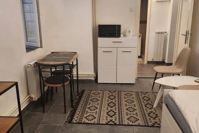 Rent, one bedroom apartment, 20m², Topličin venac, Beograd
