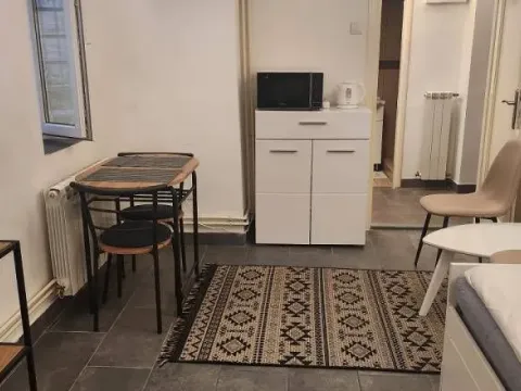 Stan in Topličin venac