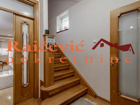 Sale, house, 250m², Brace Jerković, Voždovac Sve Podlokacije - image 3