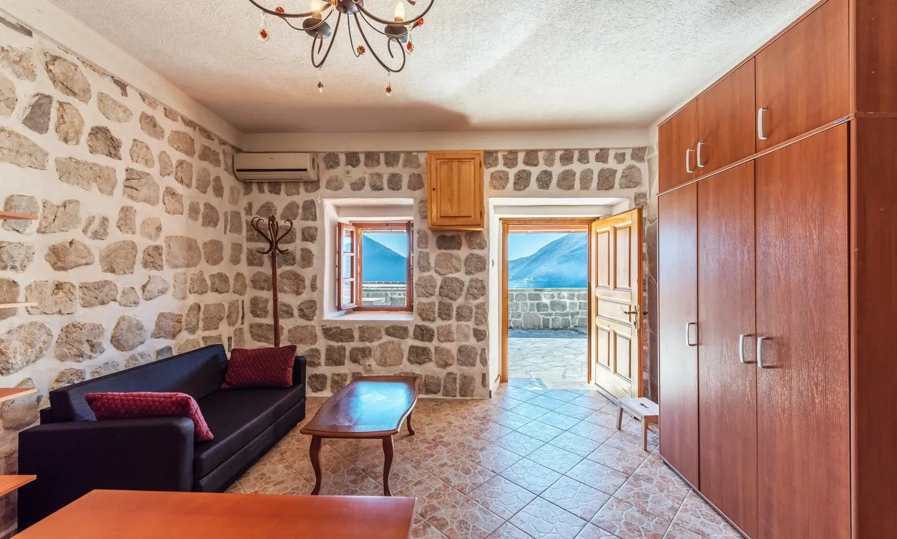 Sale, two bedroom apartment, 87m², Perast, Kotor