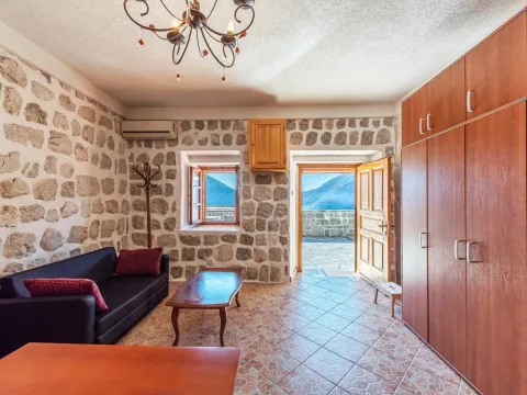 Sale, two bedroom apartment, 87m², Perast, Kotor - image 6