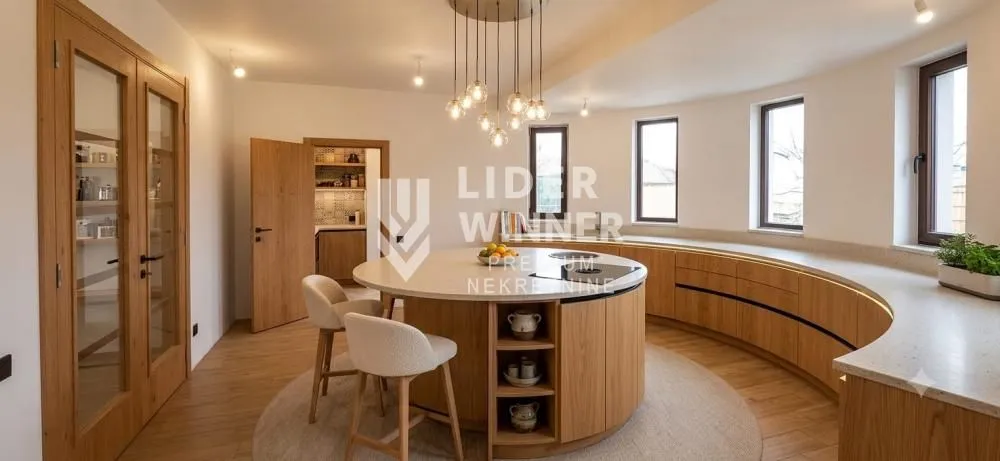 Sale, house, 250m², Surčin, Beograd