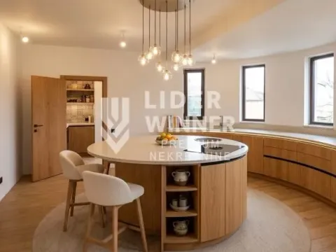 Sale, house, 250m², Surčin, Beograd - image 8