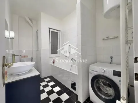 Izdavanje, stan, 136m², Stari Grad, Beograd - image 11
