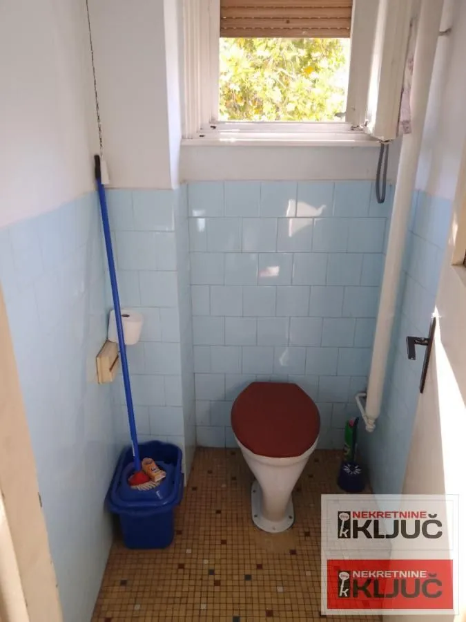 Prodaja, trosoban stan, 72m², Železnička Stanica, Novi Sad Sve Podlokacije