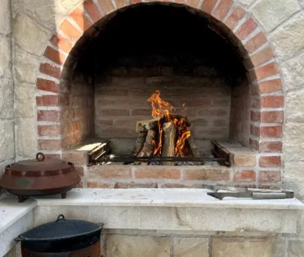 Rent, house, 300m², Dub, Kotor