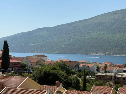 Prodaja, jednosoban stan, 47m², Đenovići, Herceg Novi - image 2