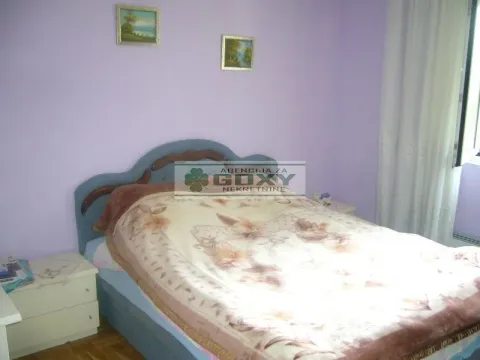 Prodaja, kuća, 210m², Surčin (mesto), Surčin - image 4