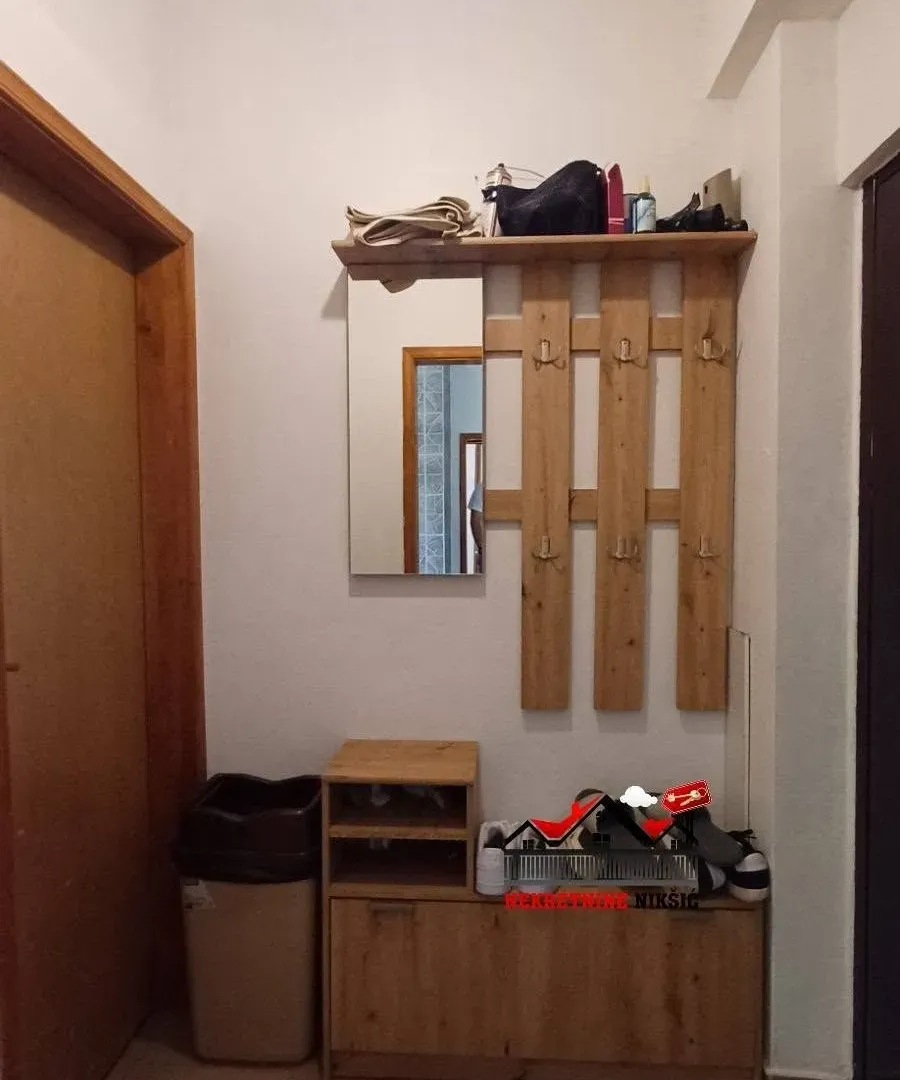 Prodaja, jednosoban stan, 42m², Centar, Nikšić