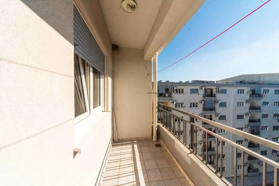 Rent, apartment, 52m², Podgorica, Crna Gora