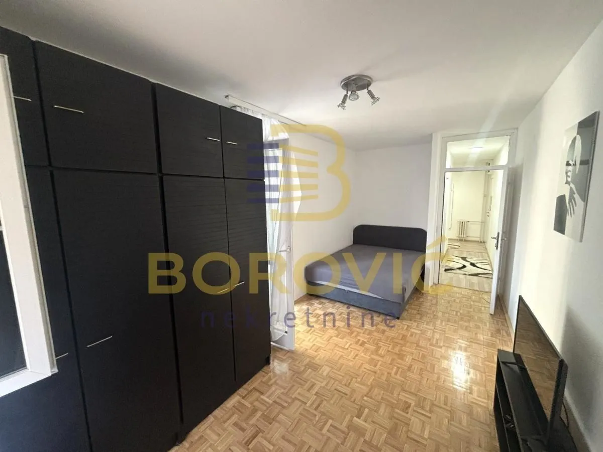 Izdavanje, dvosoban stan, 70m², Novi Beograd Blok 72, Novi Beograd Sve Podlokacije