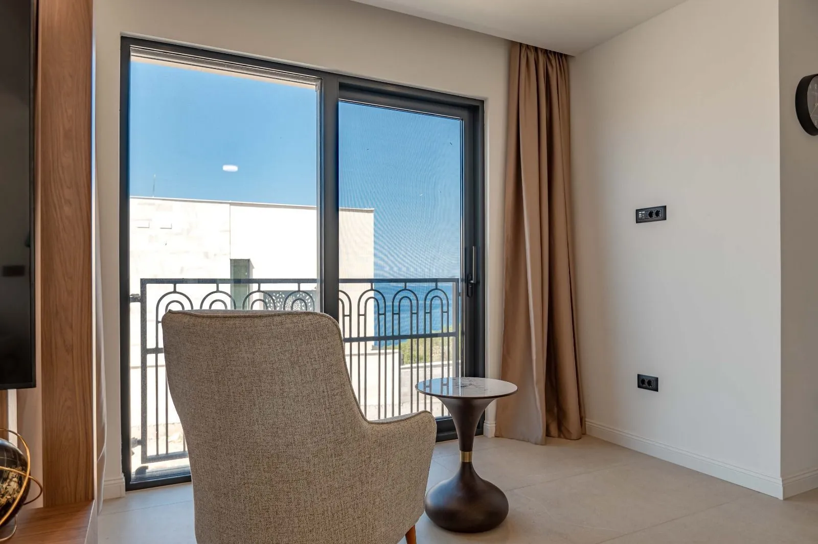 Prodaja, kuća, 318m², Reževići, Budva