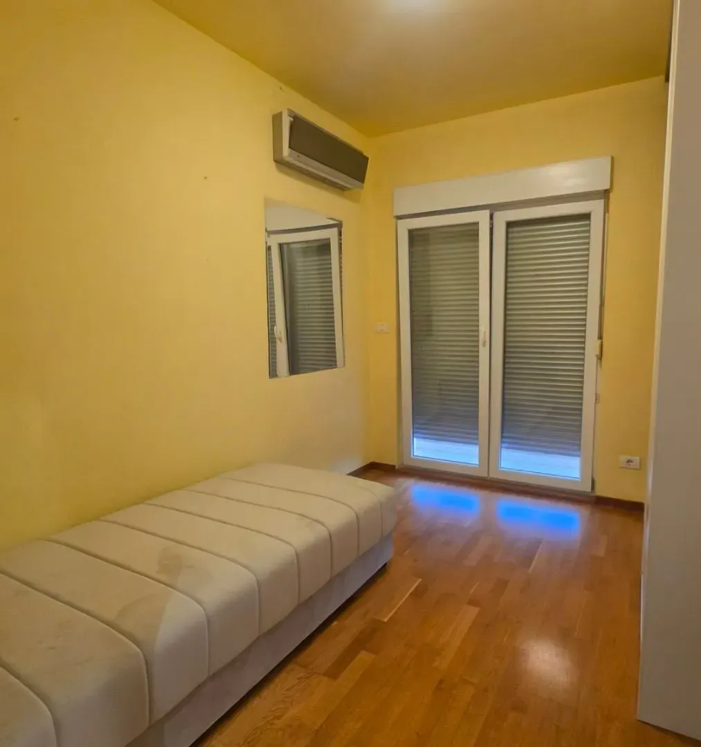 Rent, two bedroom apartment, 70m², City Kvart, Podgorica
