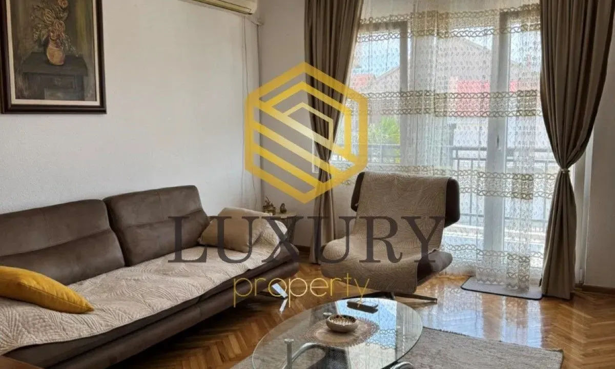 Izdavanje, dvosoban stan, 65m², Gornja Gorica, Podgorica