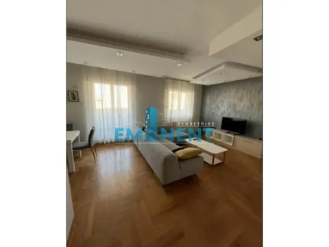 Izdavanje, četvorosoban stan, 120m², Voždovac Sve Podlokacije, Beograd - image 1