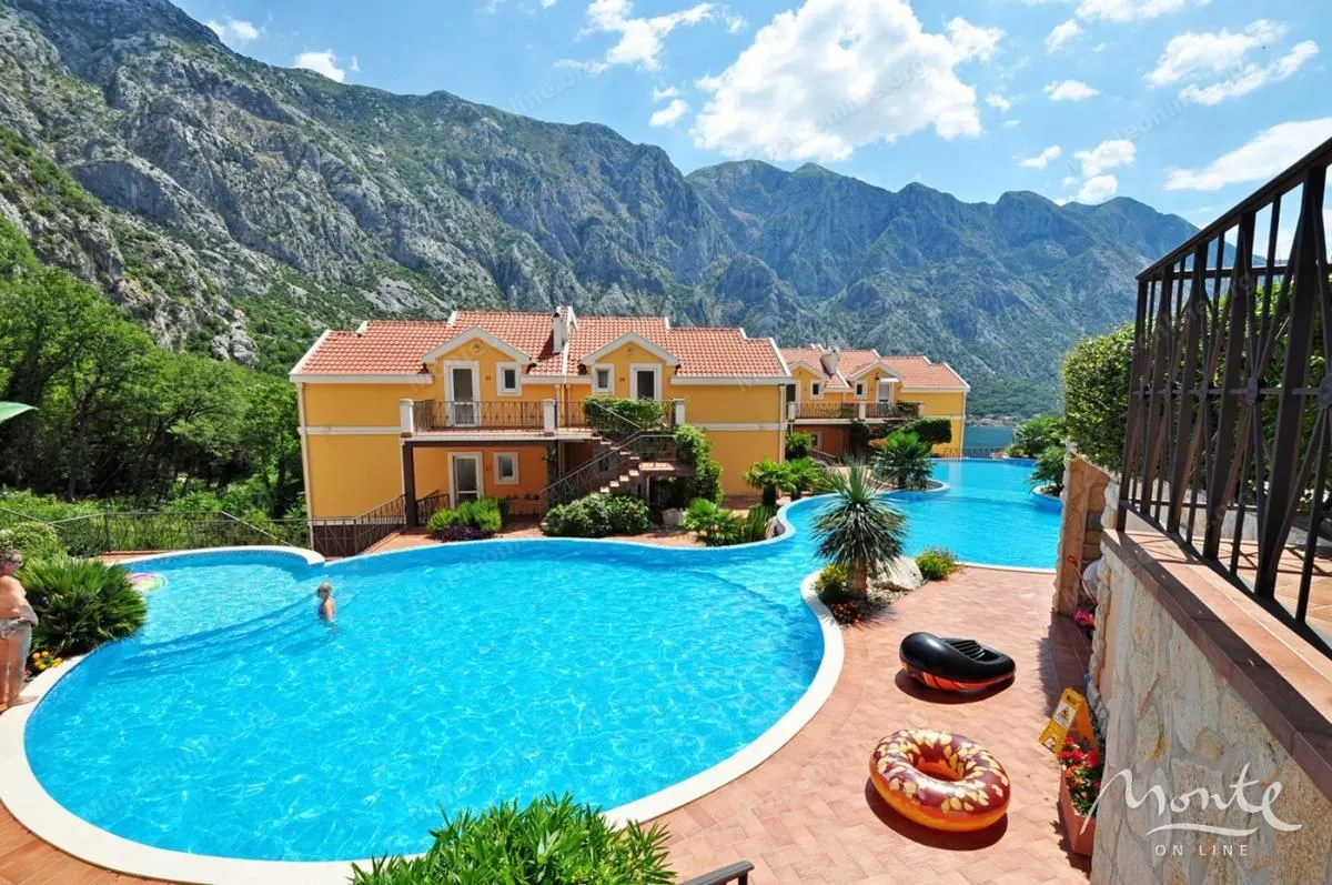 Prodaja, jednosoban stan, 63m², Orahovac, Kotor