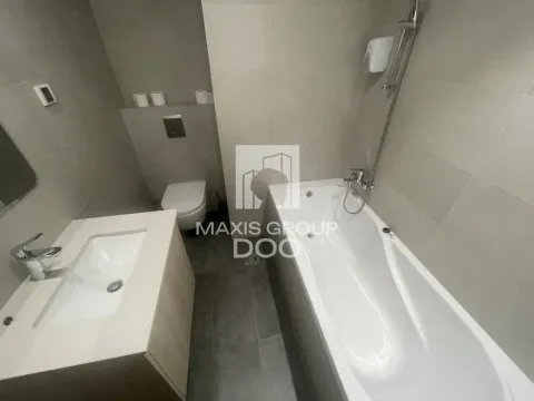 Izdavanje, četvorosoban stan, 88m², Savski Venac, Beograd - image 4