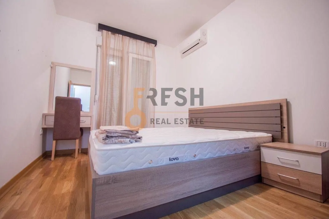 Rent, two bedroom apartment, 65m², City Kvart, Podgorica