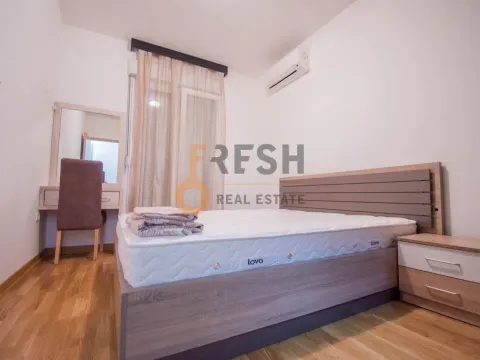 Izdavanje, dvosoban stan, 65m², City Kvart, Podgorica - image 10