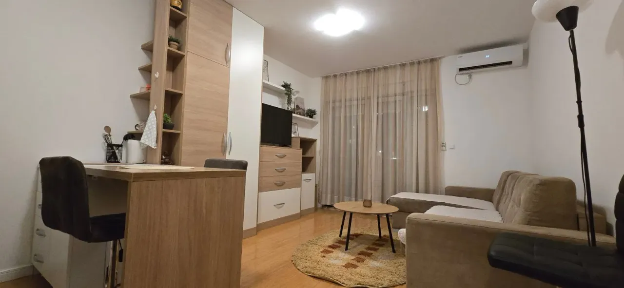 Rent, studio apartment, 26m², Stari Aerodrom, Podgorica