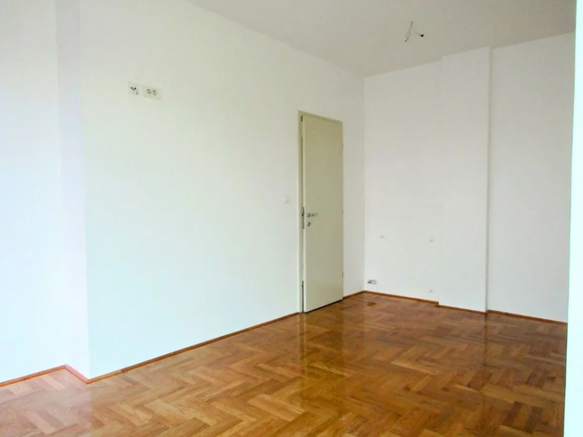 Prodaja, trosoban stan, 138m², Preko Morače, Podgorica