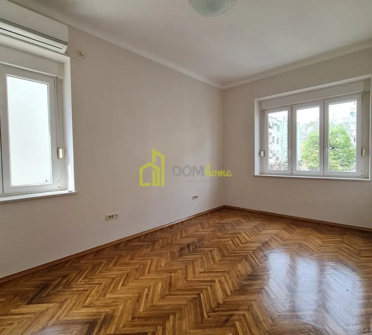 Rent, office space, 110m², Centar, Podgorica