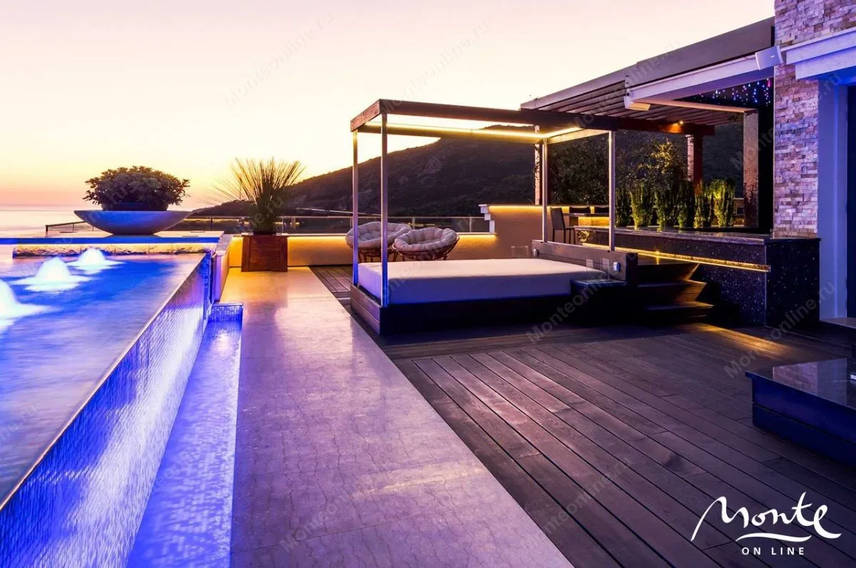 Sale, two bedroom apartment, 168m², Bečići, Budva