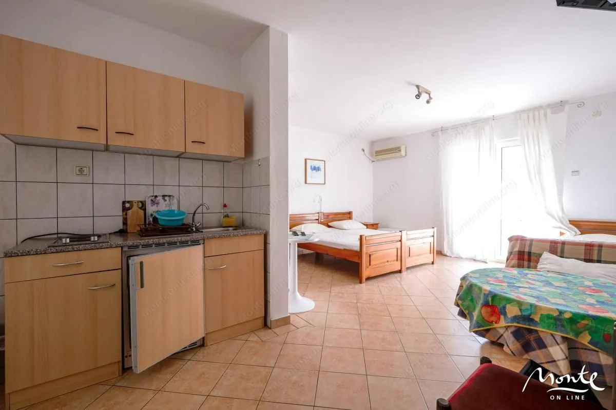 Sale, house, 195m², Bečići, Budva
