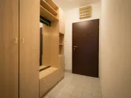 Izdavanje, trosoban stan, 70m², Gintaš, Podgorica - image 2