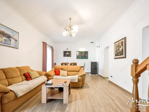 Prodaja, trosoban stan, 116m², Tivat, Crna Gora - image 8