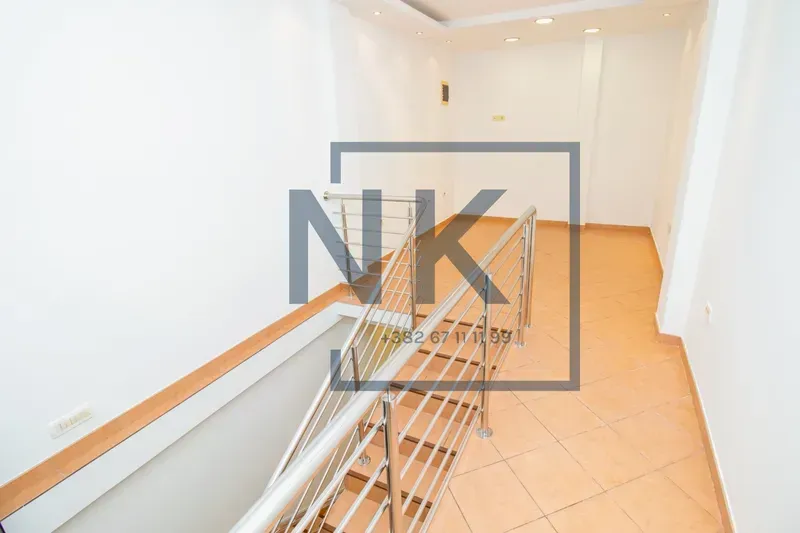 Rent, office space, 46m², Centar, Podgorica