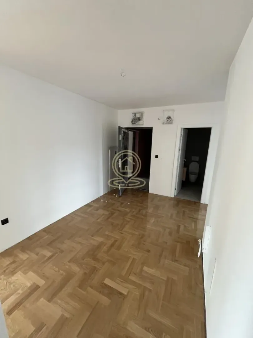 Prodaja, trosoban stan, 89m², Medijana, Niš