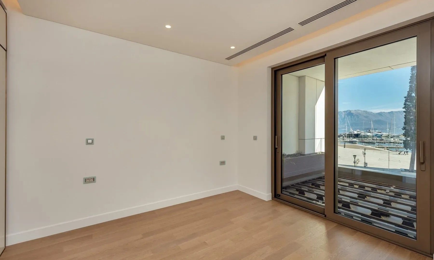 Prodaja, jednosoban stan, 82m², Portonovi, Herceg Novi