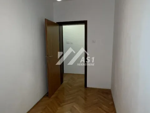 Izdavanje, četvorosoban stan, 100m², Novi Sad Sve Podlokacije, Novi Sad - image 6