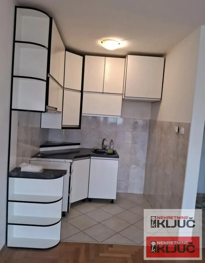 Prodaja, dvosoban stan, 54m², Bulevar patrijarha Pavla, Novi Sad Sve Podlokacije