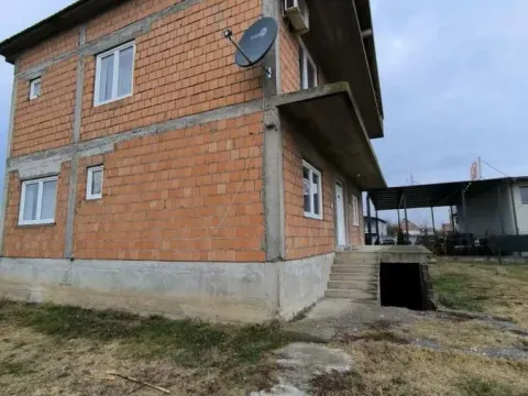 Prodaja, kuća, 194m², Ribare, Jagodina - image 4