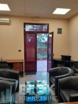 Rent, office space, 35m², Preko Morače, Podgorica - image 6